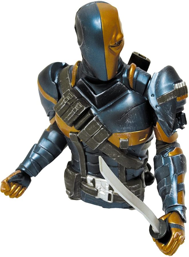 Dc Collectibles Dc Essentials: Deathstroke Figura De Acción | Envío Gratis