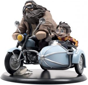 Figura de Harry Potter y Hagrid de Quantum Mechanix- Figuras coleccionables de Harry Potter de Harry Potter
