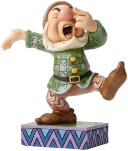Figura y muñeco de Mocoso de Enesco de Disney Traditions - Figuras coleccionables, juguetes y muñecos de Blancanieves y los 7 enanitos - Muñecos de Disney
