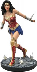 Figura de Wonder Woman de Diamond - Los mejores mu帽ecos y figuras de Wonder Woman - Mu帽eco de DC