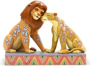 Figura de Nala y Simba de Disney Traditions - Las mejores figuras de Nala del Rey Le贸n