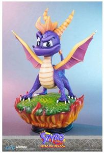 Figura de Spyro premium de First 4 Figures - Las mejores figuras y muñecos de Spyro
