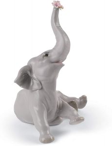 Figura De Elefante De Lladró. Los Mejores Muñecos Y Figuras De Elefantes