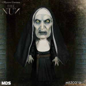 Figura De La Monja De Mezco Toyz. Las Mejores Figuras De La Monja
